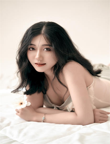 香蕉尹人综合在线观看_冰块和棉签怎么弄出牛奶视频_一个老师的学校