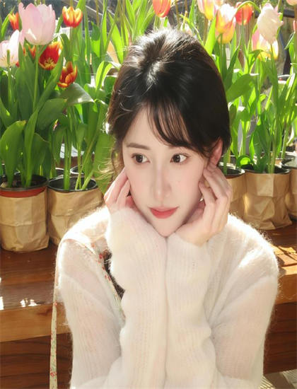 我的野蠻女老師國語版_俄羅斯大蔭蒂女人毛茸茸